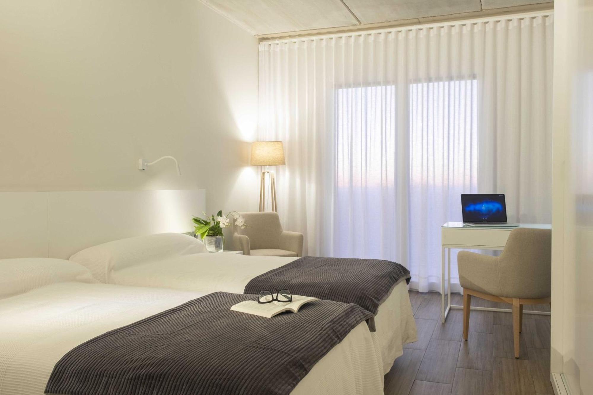 Hotel Campusphi Асебо Экстерьер фото