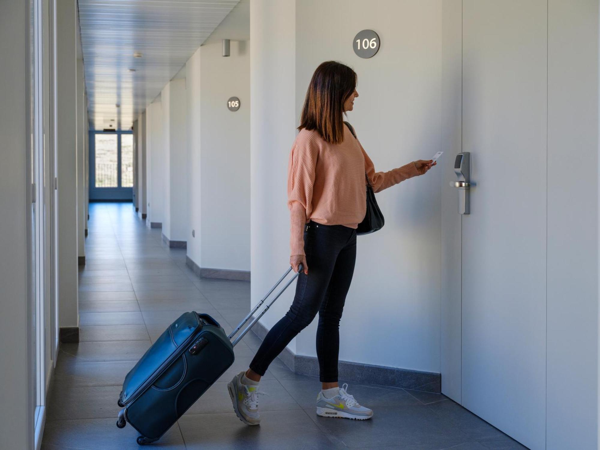 Hotel Campusphi Асебо Экстерьер фото
